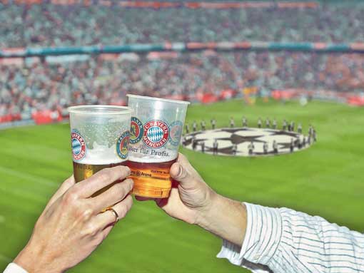 Мутко предложил вернуть пиво на российские стадионы