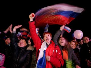 Народ наконец добился своей мечты - они вернулись домой, в Россию.