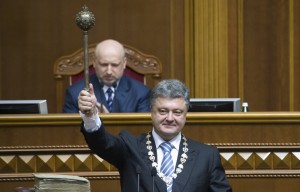 Порошенко приносит присягу