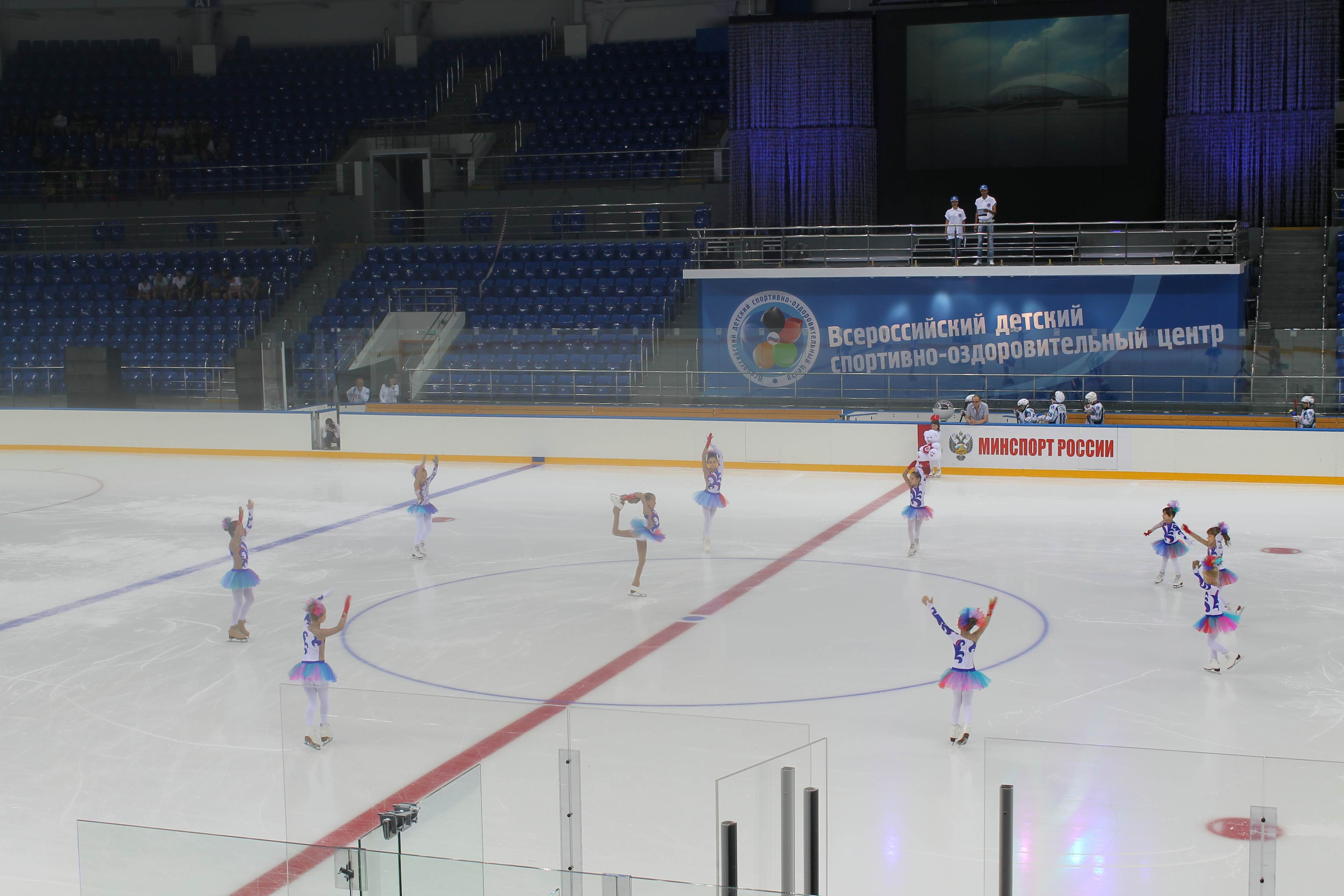 Мутко и звезды спорта открыли детский оздоровительный Центр в Сочи Блокнот.