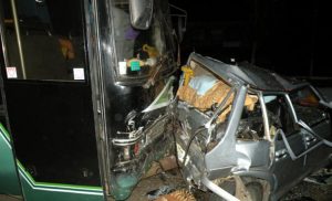 Столкновение пассажирского автобуса "MAN" с легковым автомобилем "ВАЗ-2107"