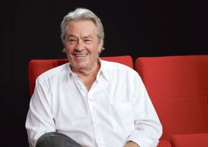 Ален Делон выписан из больницы