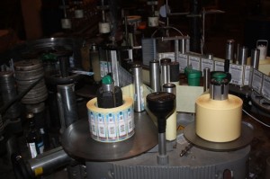 Конвейер с фальшивыми акцизными марками