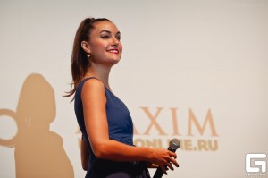 Бывшая порноактриса Саша Грей представила в Москве свой новый фильм «Открытые окна»