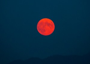 Красная Луна