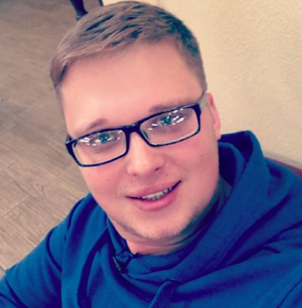 на фото: Егор Холявин