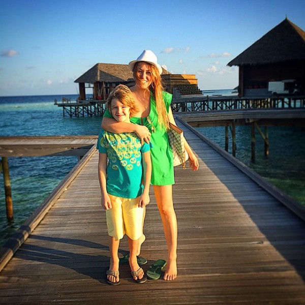 на фото: Ирина и Артем