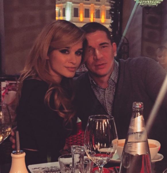 на фото: Ксения Бородина с новым возлюбленным...