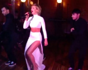 Полина Гагарина поет на Дне Рождении Бузовой