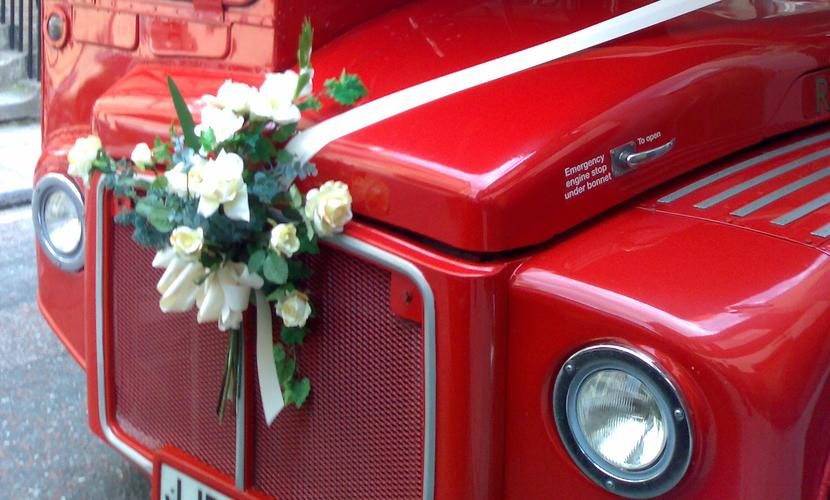 В ДТП со свадебным автобусом погибли 13 гостей церемонии