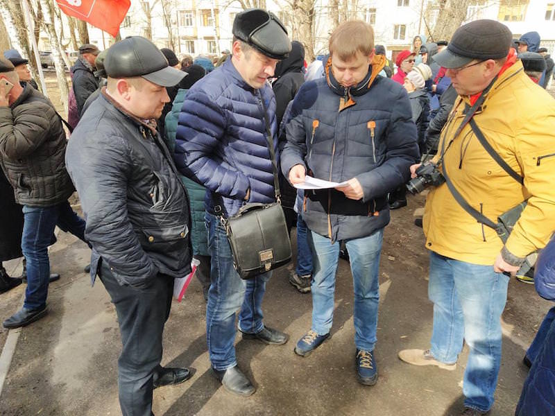 Жители Воронежа вышли на защиту сквера от строительной компании депутата-единоросса