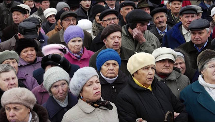 Штраф в полмиллиона за отказ обслуживать пожилых россиян