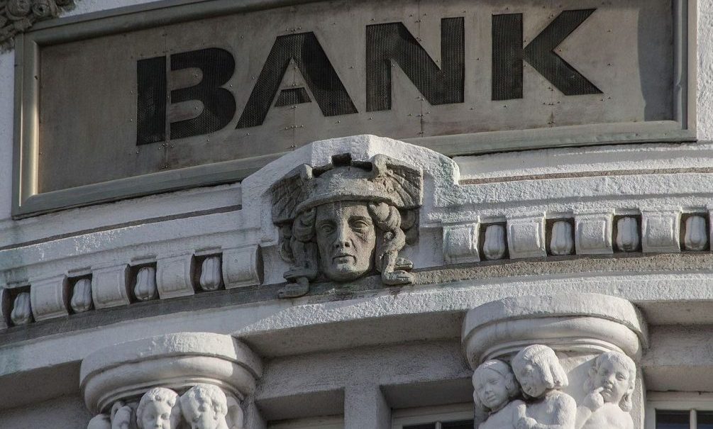    bank      