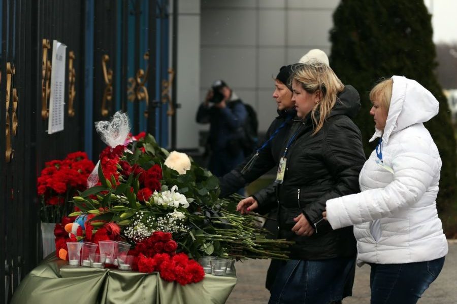 27 ноября 2013. Авиакатастрофа в Казани 2013. Тела погибших в авиакатастрофе. Психологи МЧС авиакатастрофа.