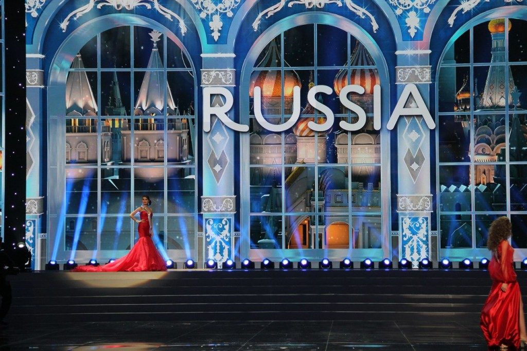 Полуфинал «Мисс Вселенная 2013». Вечерние платья 