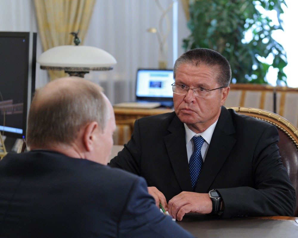 Улюкаев рассказал Медведеву, что не верит в выполнение «майских указов» Путина Улюкаев рассказал Медведеву, что не верит в выполнение «майских указов» Путина