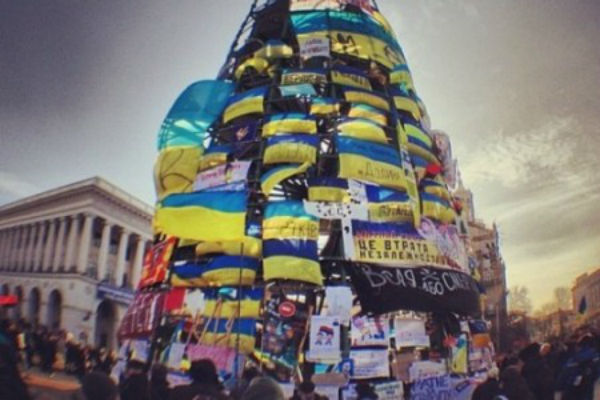 Украина: «Евромайдан» готовится встретить Новый год 