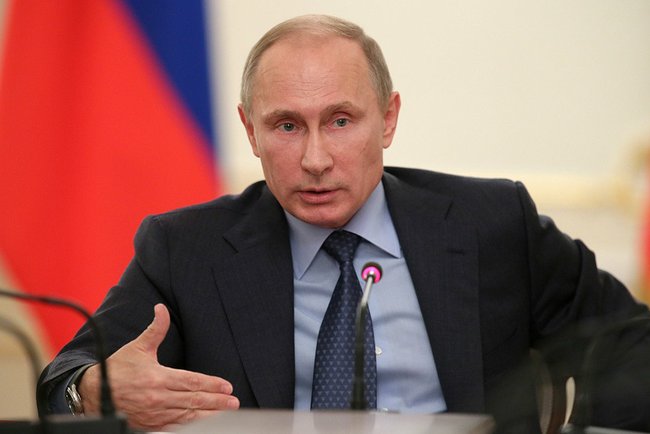 Владимир Путин предложил гражданам профинансировать спортивную инфраструктуру по типу ДОСААФ Владимир Путин предложил гражданам профинансировать спортивную инфраструктуру по типу ДОСААФ