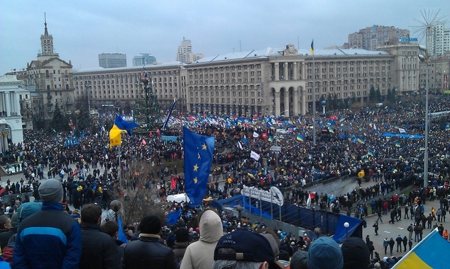 Поменять власть за 48 часов или как проходит народное вече в Киеве 