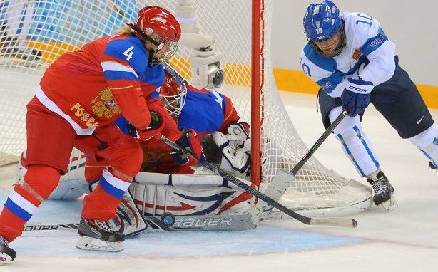 Женский хоккей Финляндия Россия Противостояние. Хомич женский хоккей. Вялимяки хоккеист.