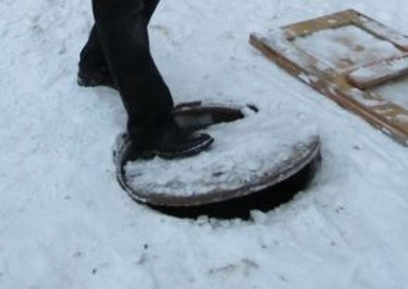Жительница Челябинска пробыла пять часов на дне колодца с ледяной водой 
