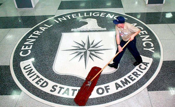ЦРУ шпионит и за американскими сенаторами 