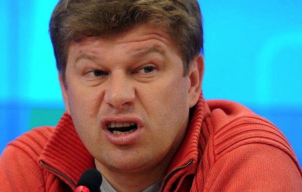 Губерниеву плюнул в лицо бывший тренер России по биатлону Ростовцев 