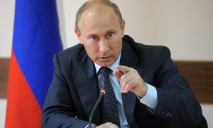 Уровень одобрения работы Путина приближается к максимальному за все время его правления