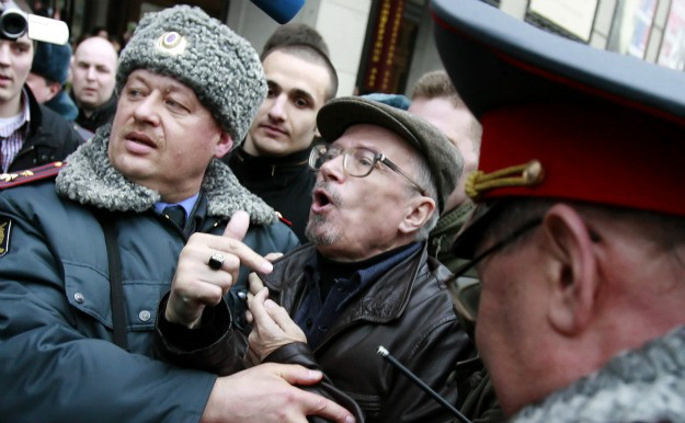 На несогласованной акции в Москве задержан Эдуард Лимонов На несогласованной акции в Москве задержан Эдуард Лимонов