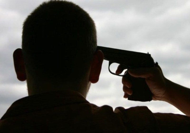 Волгоградец застрелился из самодельного пистолета 
