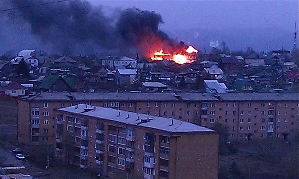 В Красноярске горят дома 