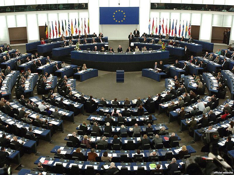Европарламент принял жесткую резолюцию против России 