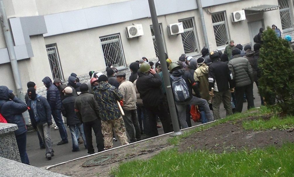 В Краматорске в обмен на похищенного начальника милиции требуют оружие 