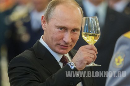 Владимир Путин повысил себе зарплату 