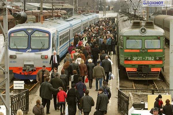 СР нашла способ снизить цену билетов на пригородные поезда 