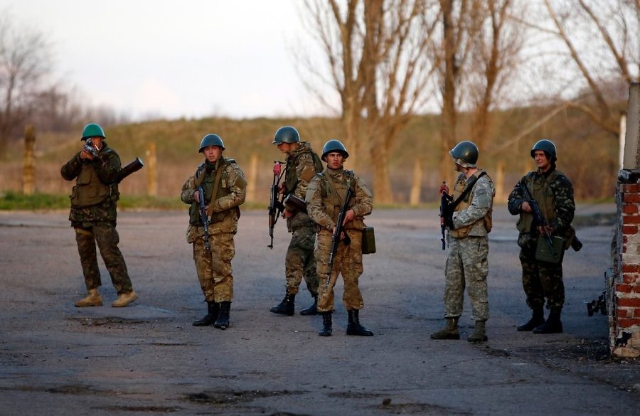 Киев сообщил о ранении двух силовиков под Краматорском 