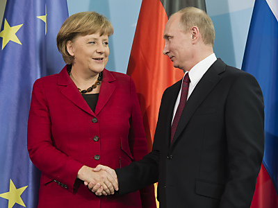 Меркель предложила дружбу 