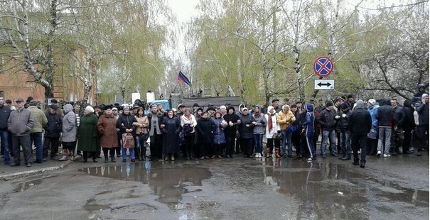 Жители Славянска соберутся на главной площади города, чтобы записать видеообращение к Путину 