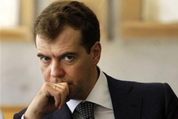 Дмитрий Медведев: Власти Украины должны прекратить убийство своих граждан 