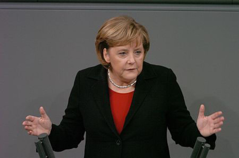 Бизнесмены Германии призвали Меркель отказаться от санкций против РФ 