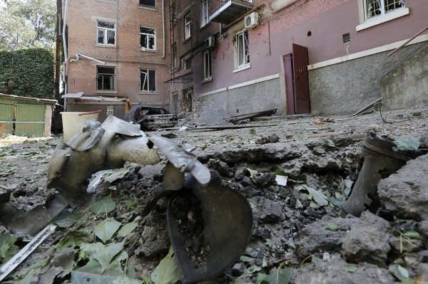 В Луганске в результате артобстрела погибли три человека 
