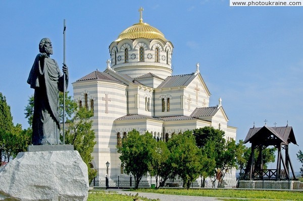 Предстоятеля украинской православной церкви выберут в Крыму 