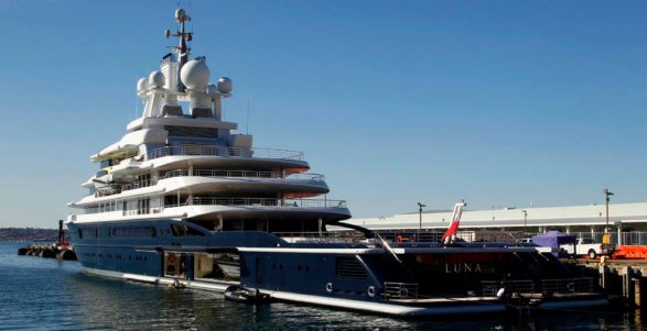 Азербайджанский миллиардер перекупил яхту Абрамовича 