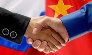 Россияне начали получать агитационные листовки с критикой Китая. Кто стоит за рассылкой?