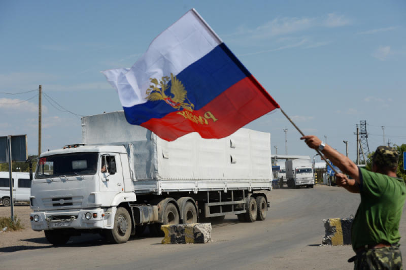 Российская колонна с гуманитарным грузом еще раз доказала невменяемость украинской власти 