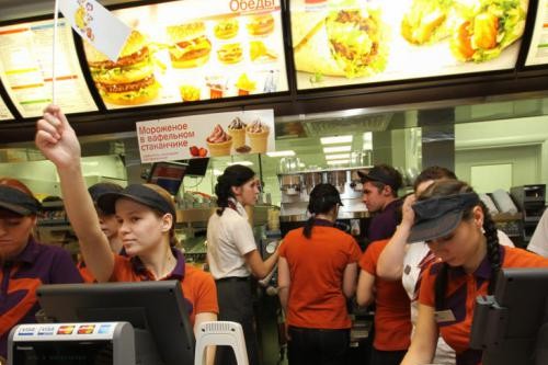 В 2015 году McDonald's инвестирует в России 6 млрд рублей 
