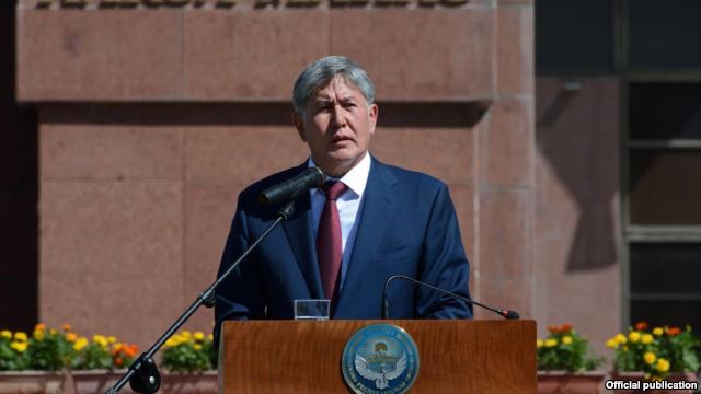Президент Кыргызстана обвинил соседей в попытке дестабилизировать обстановку в его стране 