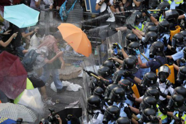 «Революция зонтиков» в Гонконге: 56 пострадавших, 89 задержанных 