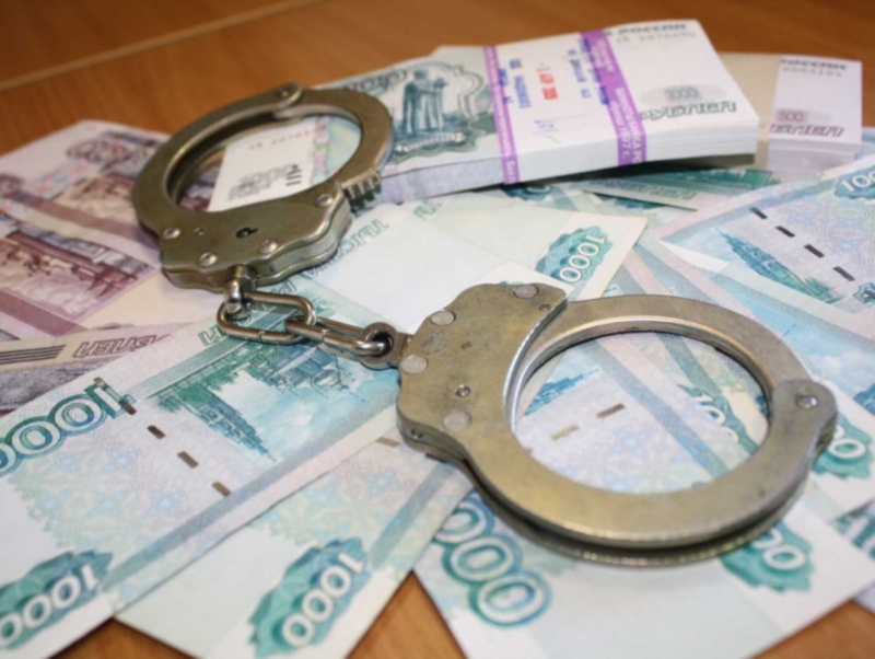 Сотрудника иркутского вуза осудят за взятку 