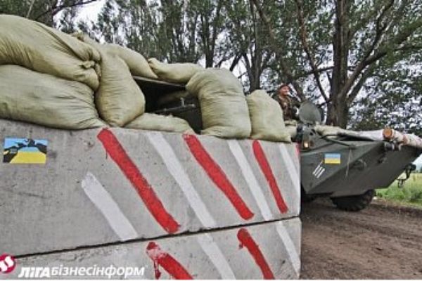 В Мариуполе как грибы растут новые блокпосты украинских силовиков 
